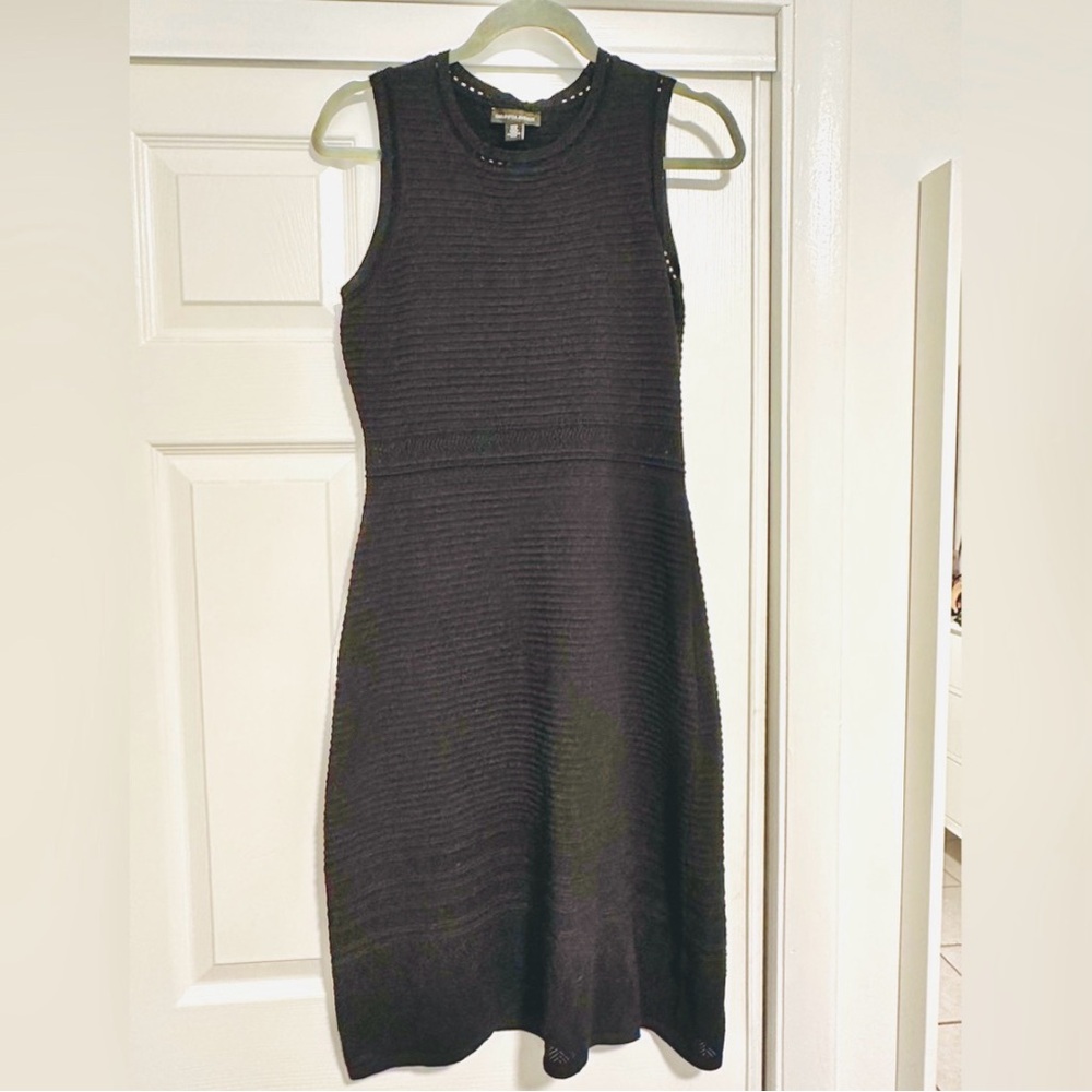 Saks Fifth Ave Sweater dress Black knee length size XS, fits S and medium